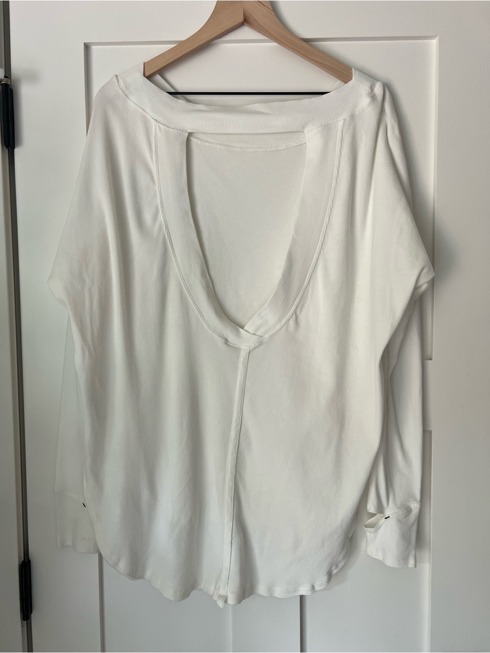 FP Movement Simply Layer Open Back Top M Ivory Ribbed Thumbhole Long Sleeve - Picture 5 of 11